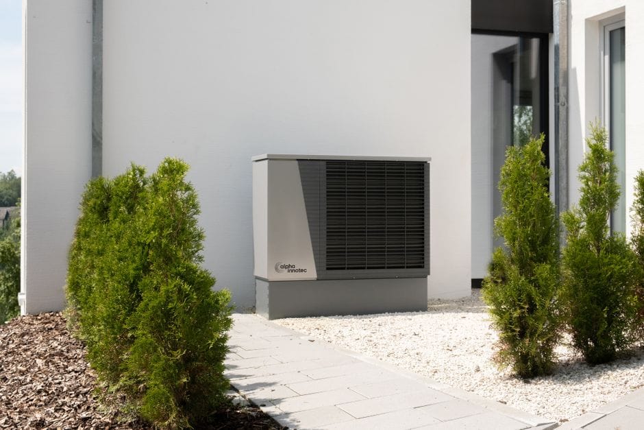 Chytrý termostat: ušetří, nebo jen svítí na zdi?