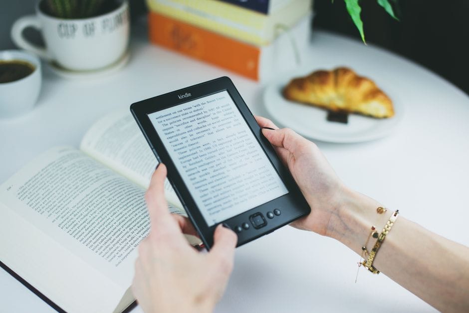 E-čtečka, nebo tablet na čtení: oči vám poděkují