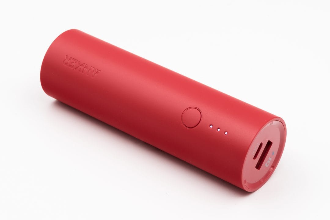 Powerbanky s USB-C PD 100W: proč staré nabíječky nestíhají nové notebooky