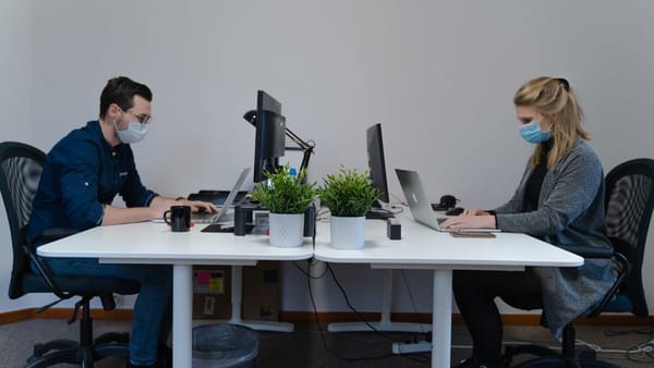 Druhý monitor: nejlevnější způsob, jak zrychlit práci